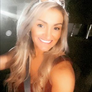 Meet your Posher, Kelley